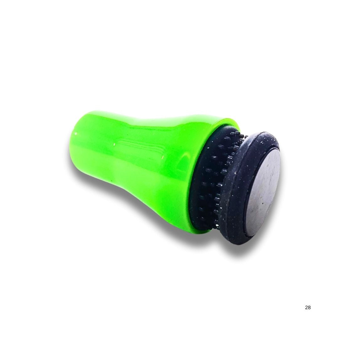 Magnetic Bong Cleaning Brush with Green color